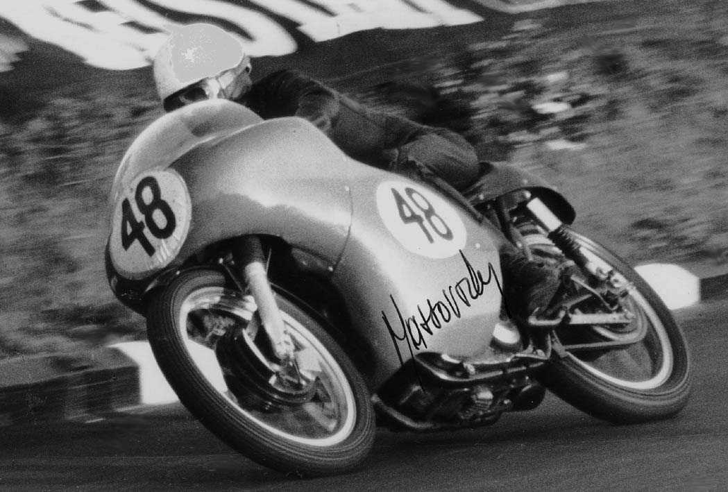 Gyula et son N° 48